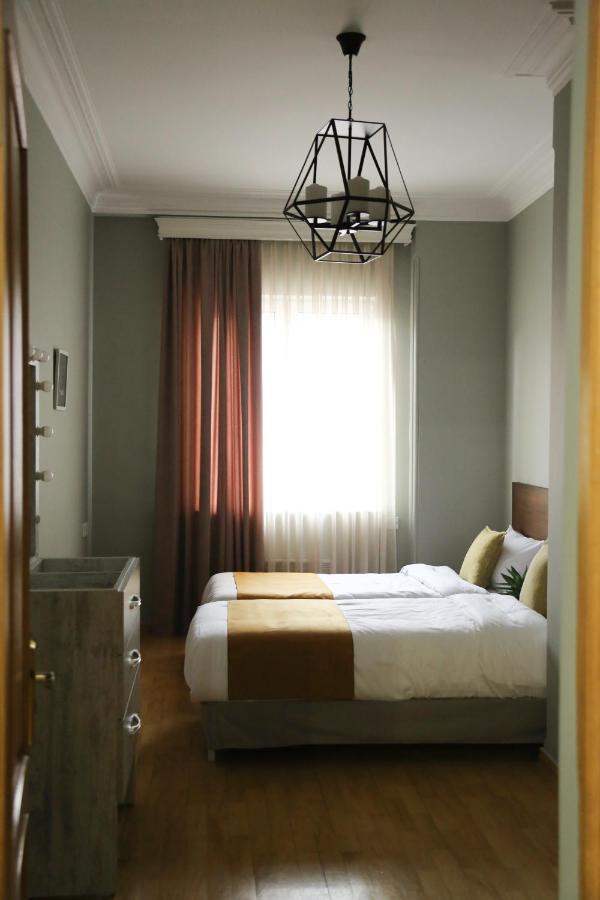 Hotelise I Our-Yard Apartment エレバン エクステリア 写真